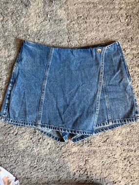 Stradivarius Denim High-Waist Skort - Blue size 10
